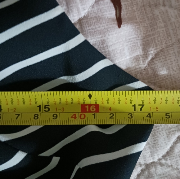 BANANNA REPUBLIC Striped Black and White Romper/Jumpsuit SZ  Petite 6 - Picture 9 of 10